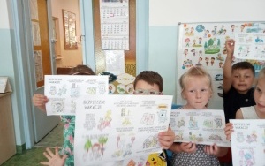 „Uczymy się bezpieczeństwa - zajęcia w ramach akcji „Bezpieczne wakacje” i „Bezpieczna woda" (1)