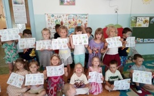 „Uczymy się bezpieczeństwa - zajęcia w ramach akcji „Bezpieczne wakacje” i „Bezpieczna woda" (1)