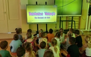 „Uczymy się bezpieczeństwa - zajęcia w ramach akcji „Bezpieczne wakacje” i „Bezpieczna woda" (3)