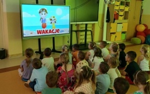 „Uczymy się bezpieczeństwa - zajęcia w ramach akcji „Bezpieczne wakacje” i „Bezpieczna woda" (4)