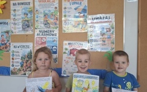 „Uczymy się bezpieczeństwa - zajęcia w ramach akcji „Bezpieczne wakacje” i „Bezpieczna woda" (7)