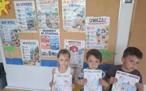 „Uczymy się bezpieczeństwa - zajęcia w ramach akcji „Bezpieczne wakacje” i „Bezpieczna woda" (7)