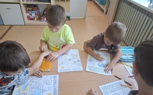„Uczymy się bezpieczeństwa - zajęcia w ramach akcji „Bezpieczne wakacje” i „Bezpieczna woda" (8)