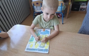 „Uczymy się bezpieczeństwa - zajęcia w ramach akcji „Bezpieczne wakacje” i „Bezpieczna woda" (9)