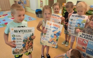 „Uczymy się bezpieczeństwa - zajęcia w ramach akcji „Bezpieczne wakacje” i „Bezpieczna woda" (14)