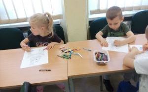 "Tydzień Bibliotek" - zajęcia biblioteczne grupa 5-latków (6)