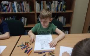 "Tydzień Bibliotek" - zajęcia biblioteczne grupa 5-latków (7)
