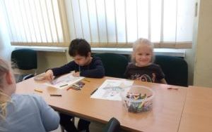 "Tydzień Bibliotek" - zajęcia biblioteczne grupa 5-latków (8)