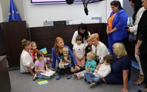 Spotkanie księżnej Yorku Sarah Ferguson z ukraińskimi dziećmi (2)