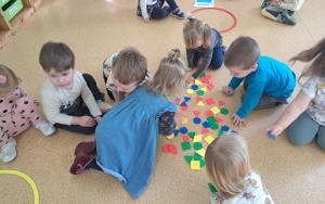 Zabawy matematyczne w grupie 3-latków (8)